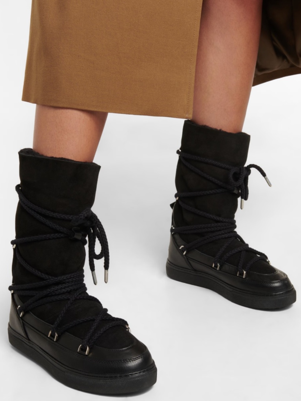 Inuikii Classic High Laced Boots